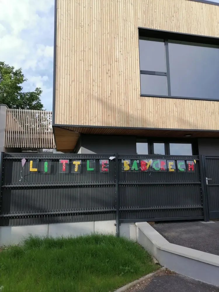 little creche (2)